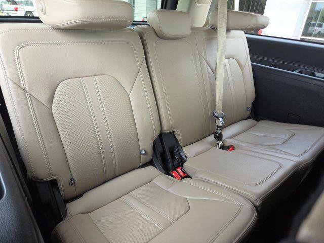 Used 2024 Ford Expedition Max Limited RWD image 28