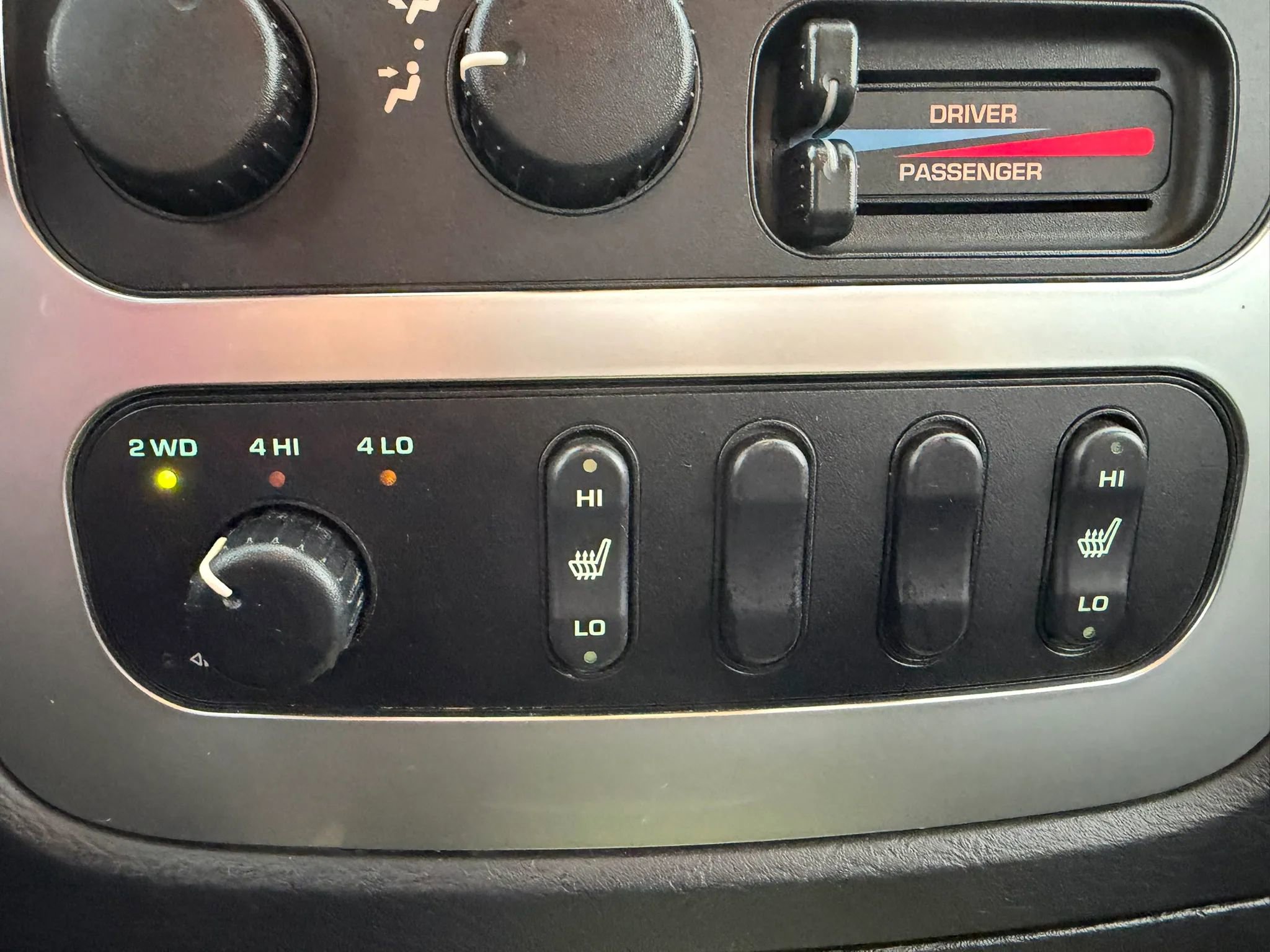 Used 2005 Dodge Ram 2500 Truck SLT AWD/4WD image 38