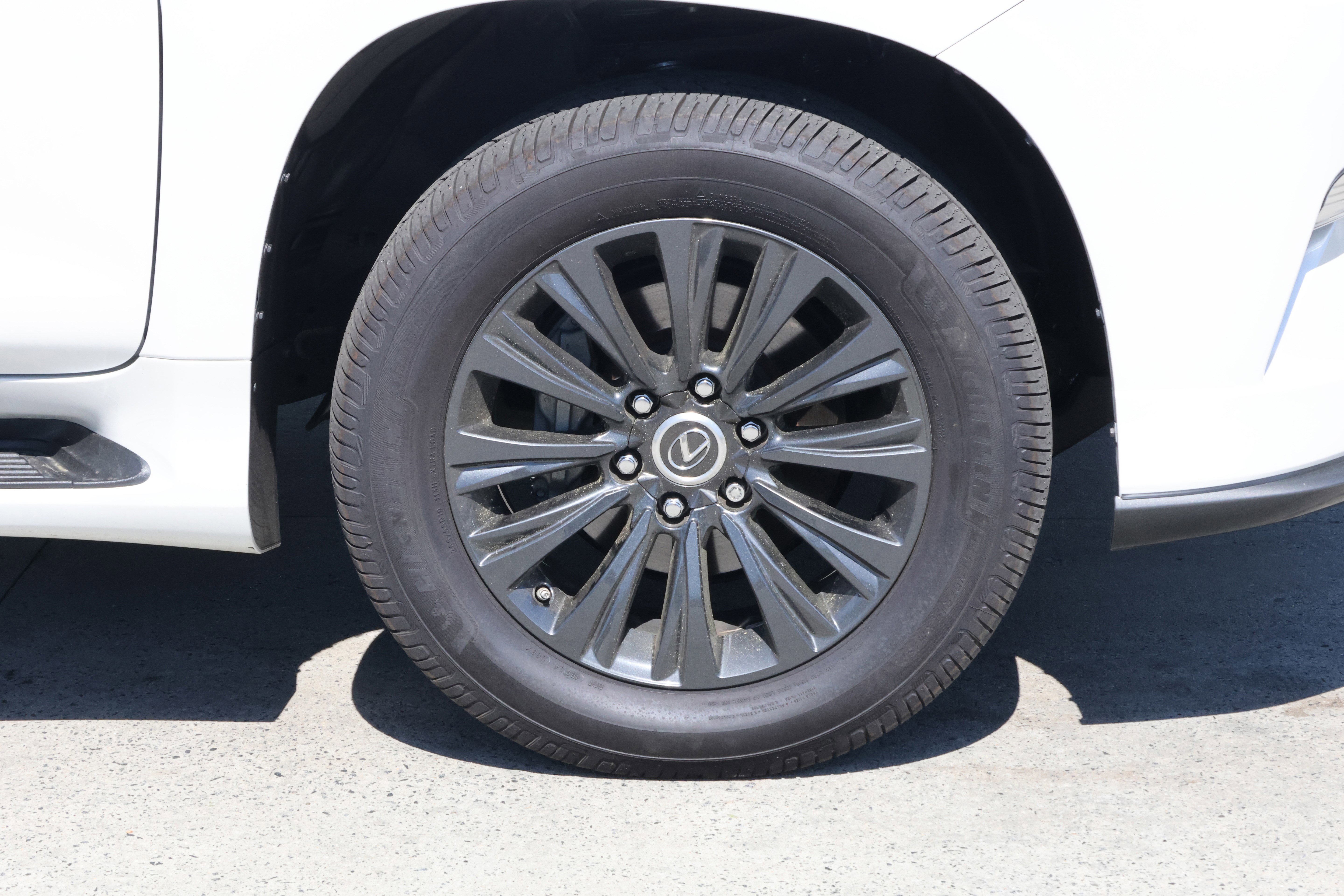 Certified 2023 Lexus GX 460 Luxury w/ Sport Design Package image 11