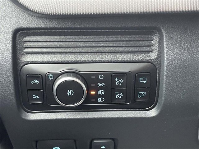 Certified 2025 Ford F350 Platinum w/ FX4 Off-Road Package image 19