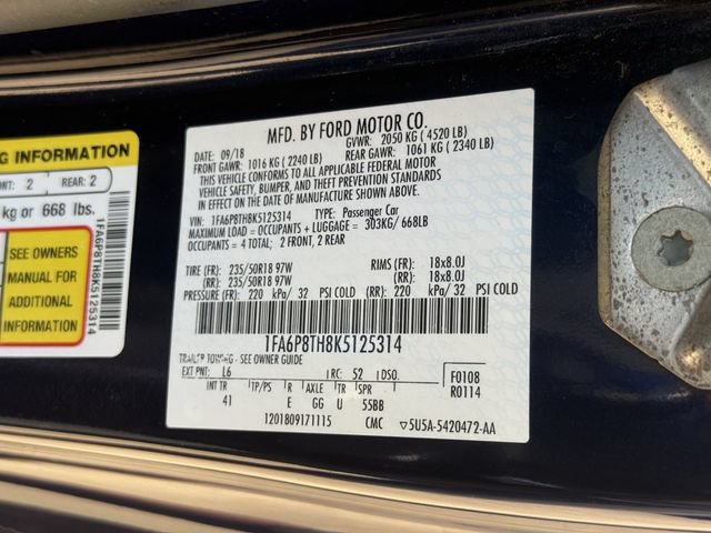 Used 2019 Ford Mustang Premium RWD image 31