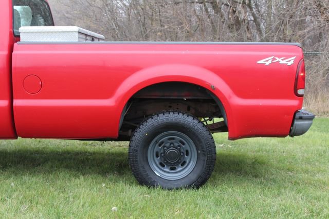 Used 2002 Ford F250 XL image 3