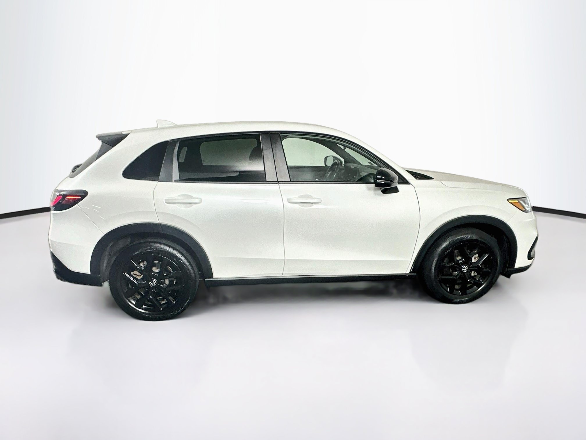 Used 2023 Honda HR-V Sport image 10