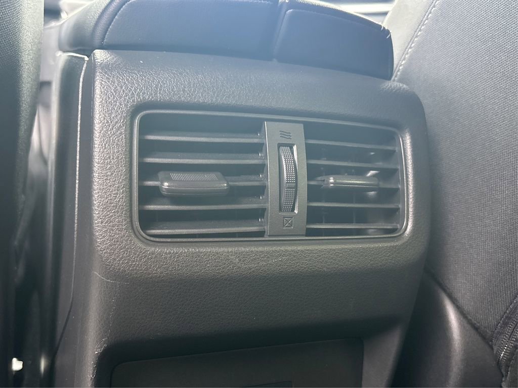 Used 2023 Nissan Rogue SV AWD/4WD image 31
