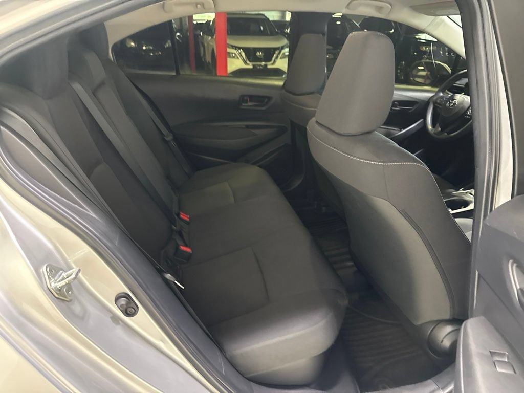 Used 2023 Toyota Corolla LE w/ LE Convenience Package FWD image 32
