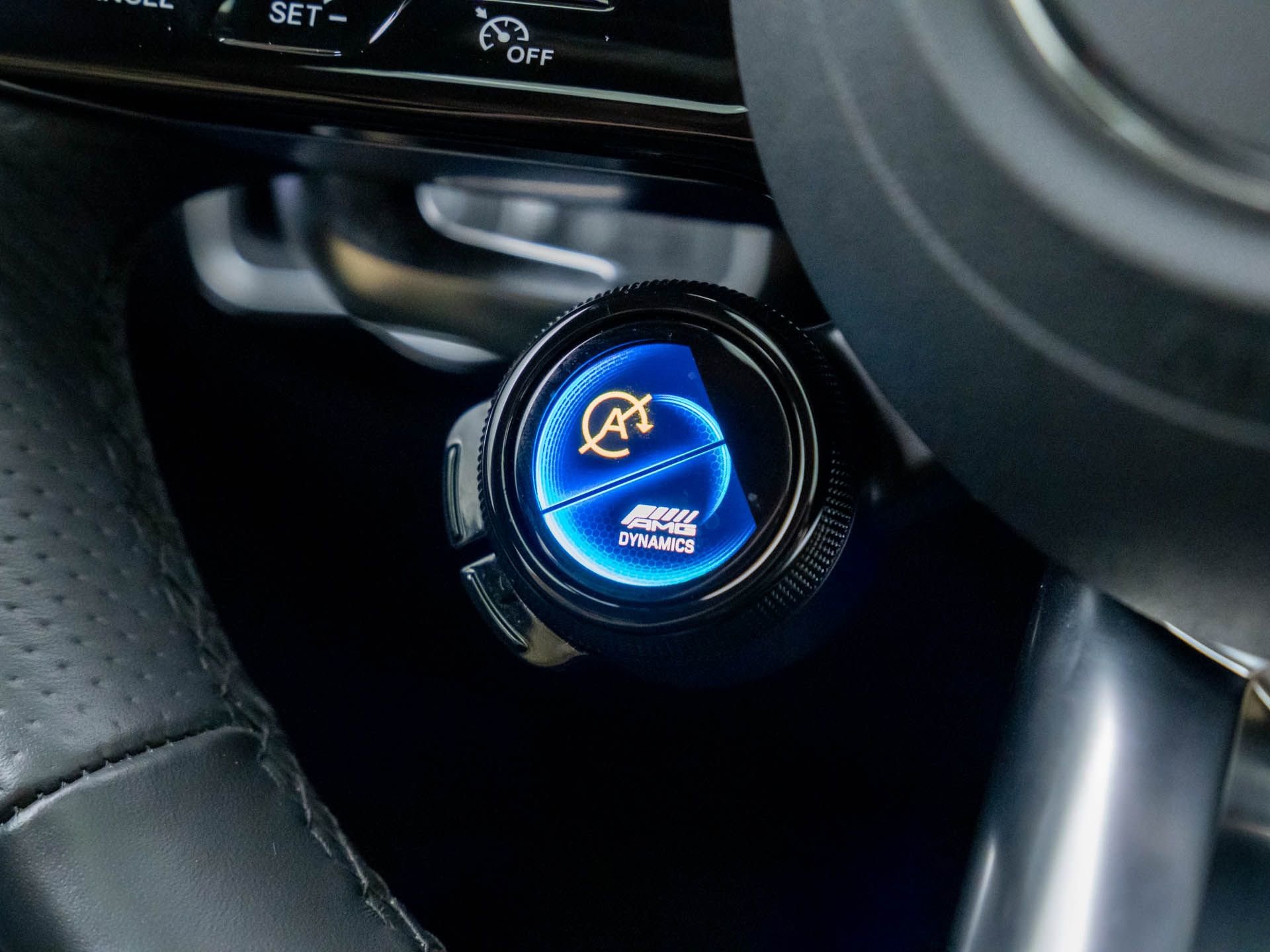 Used 2025 Mercedes-Benz CLA 35 AMG 4MATIC image 30