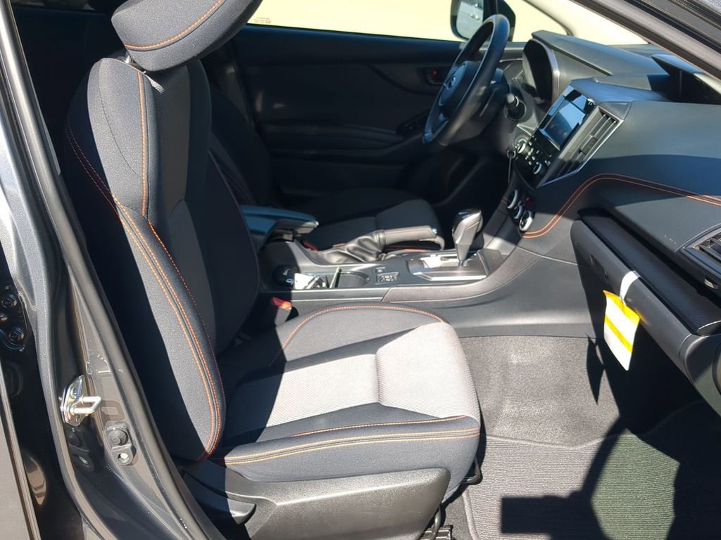 Used 2022 Subaru Crosstrek 2.0i Premium image 16