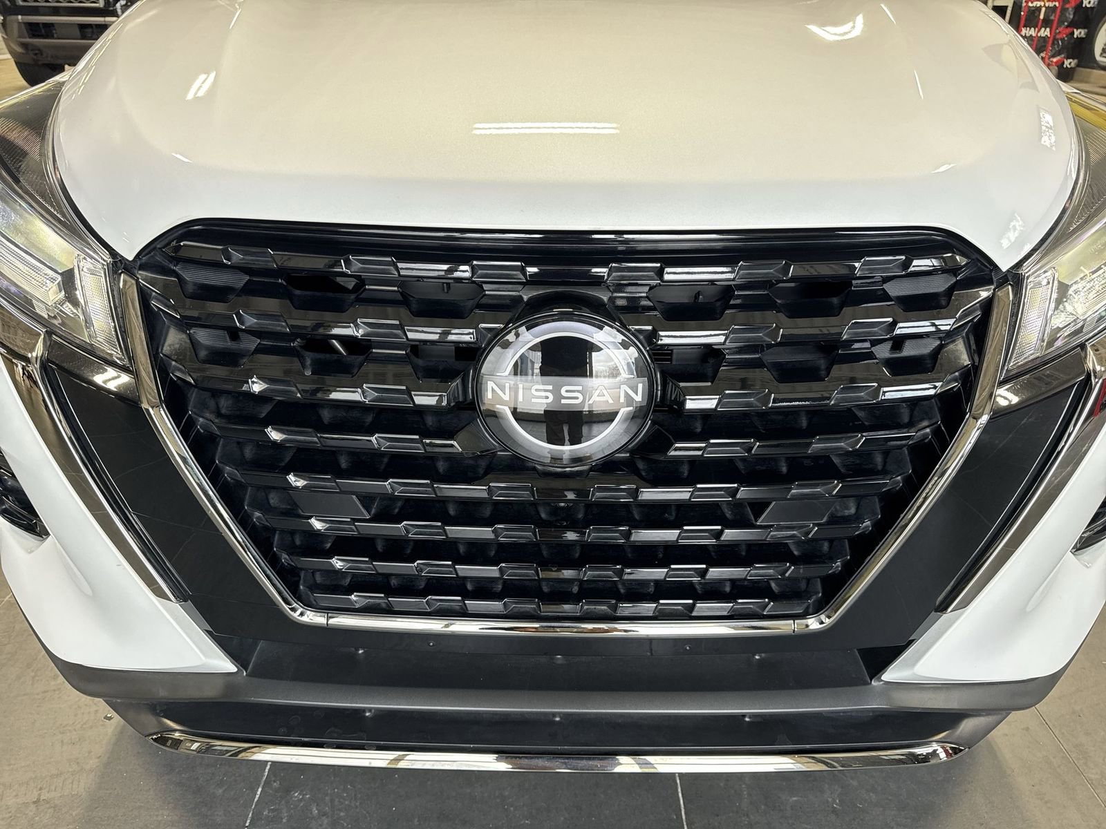 Used 2023 Nissan Kicks SR w/ SR Premium Package image 31
