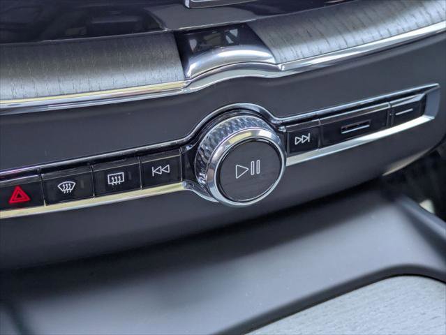 Used 2025 Volvo XC60 T8 Plus w/ Protection Package Premier image 16