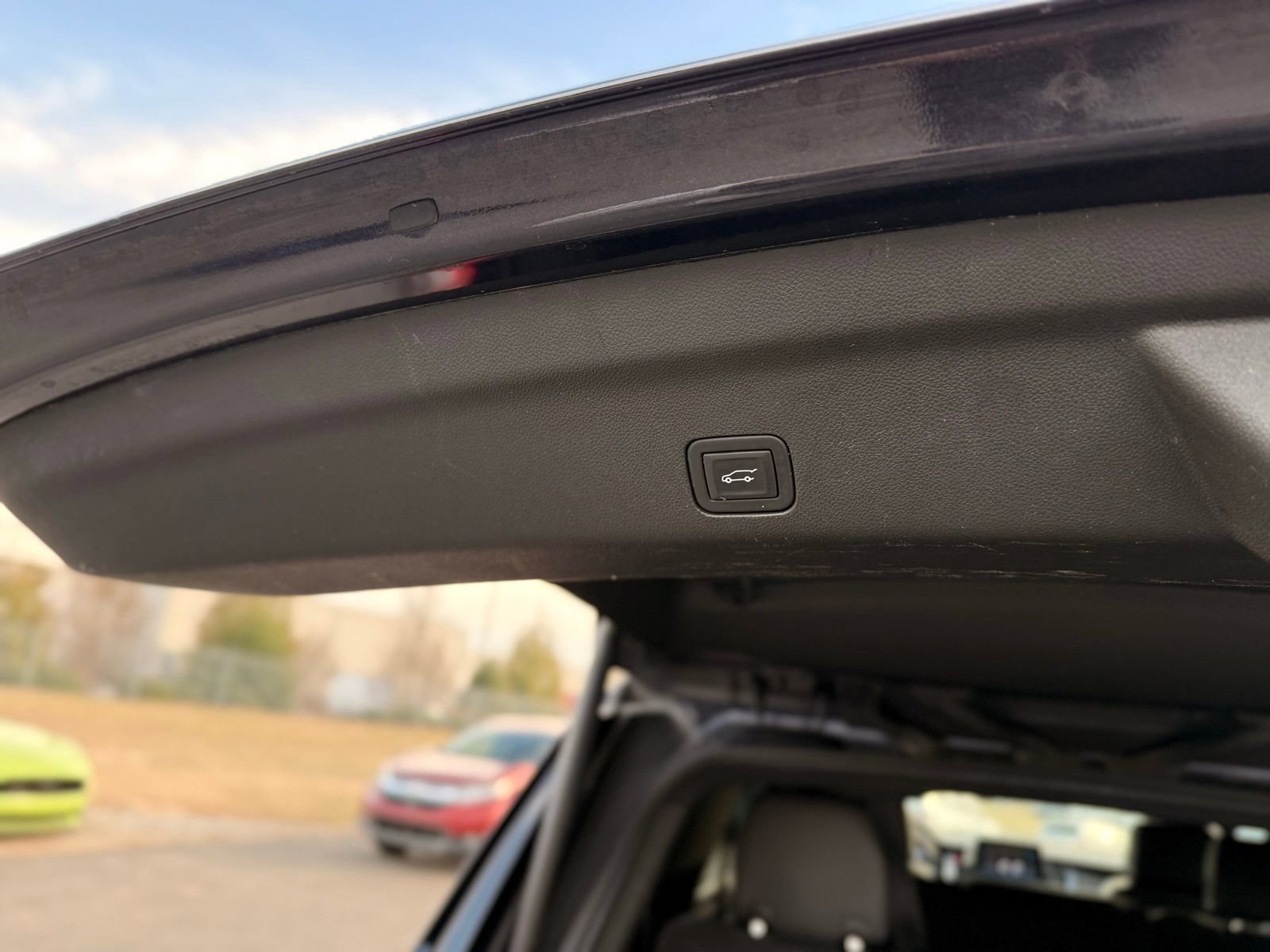 Used 2023 Chevrolet Tahoe LT w/ Luxury Package image 45