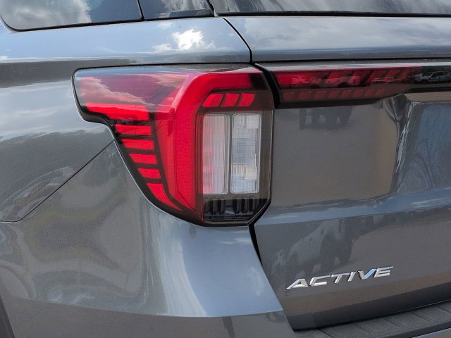 New 2026 Ford Explorer Active RWD image 12