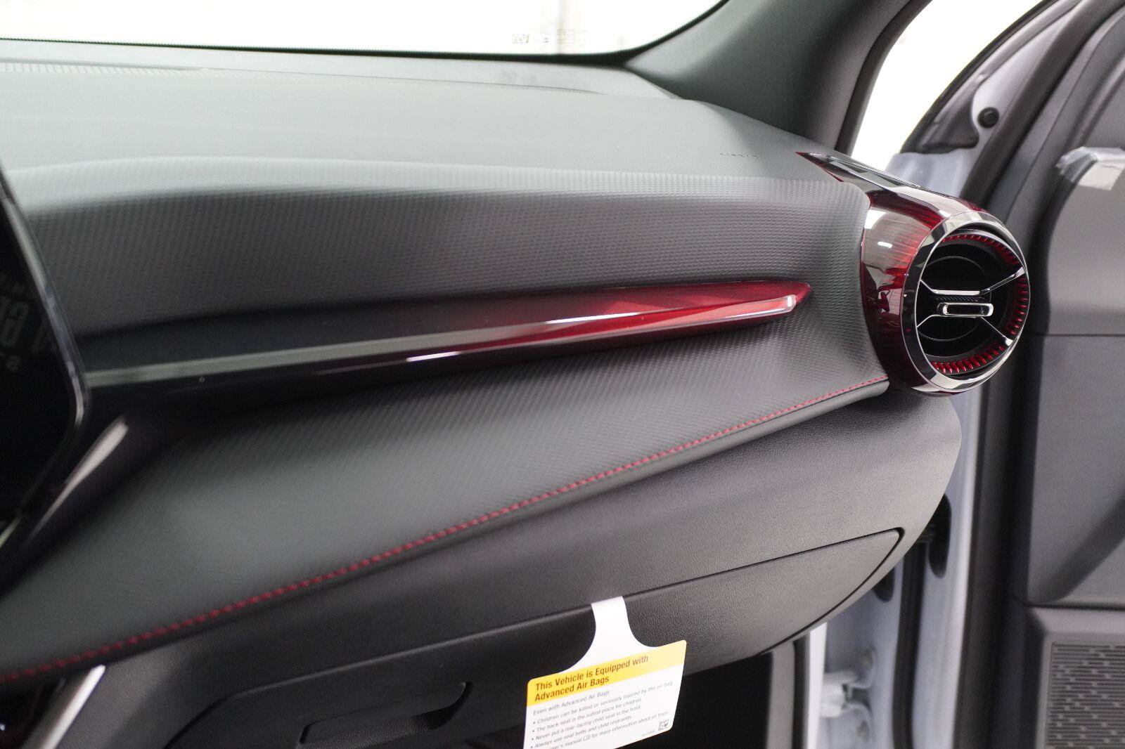 New 2027 Chevrolet Equinox RS w/ LPO, Floor Liner Package FWD image 18