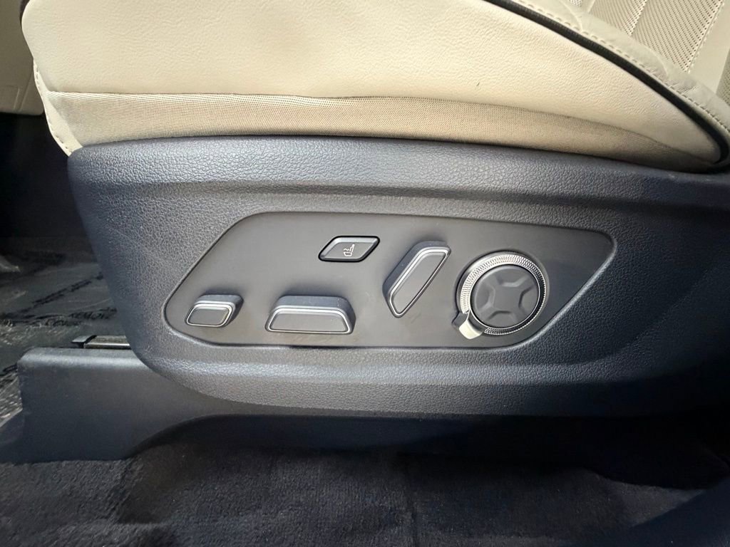 Certified 2023 Hyundai Palisade Calligraphy w/ Cargo Package image 27