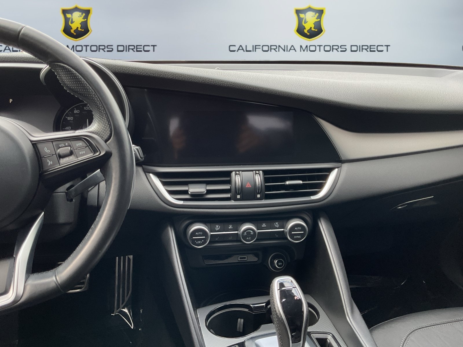Used 2023 Alfa Romeo Giulia Veloce RWD image 13