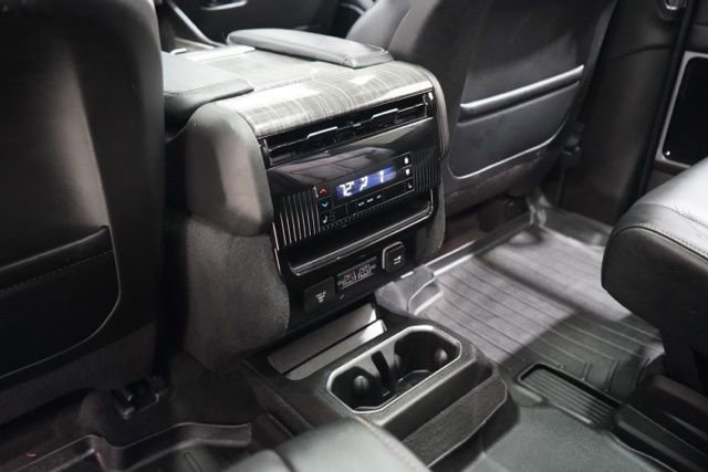 Used 2022 Jeep Wagoneer Series III w/ Premium Group I image 31