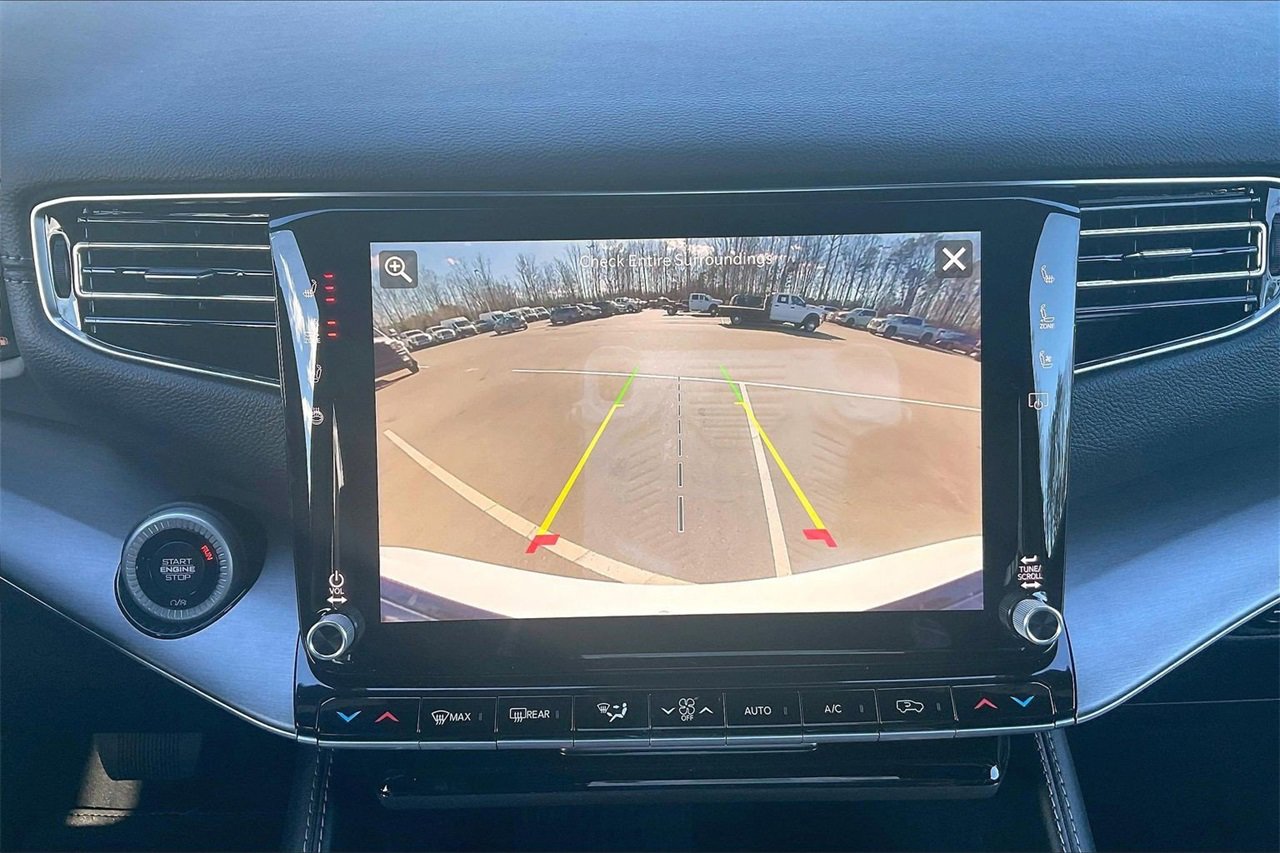 New 2026 Jeep Grand Wagoneer w/ Premium Group I image 15