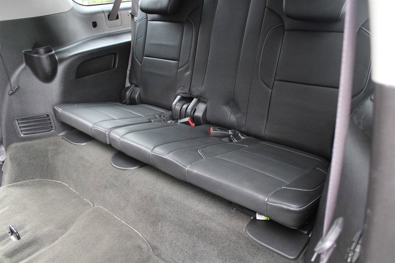 Used 2016 Chevrolet Suburban LTZ AWD/4WD image 27