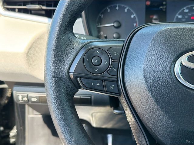 Used 2024 Toyota Corolla LE image 32