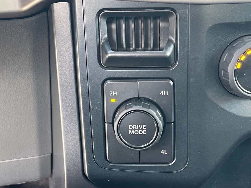 Used 2022 Ford F150 XLT image 14