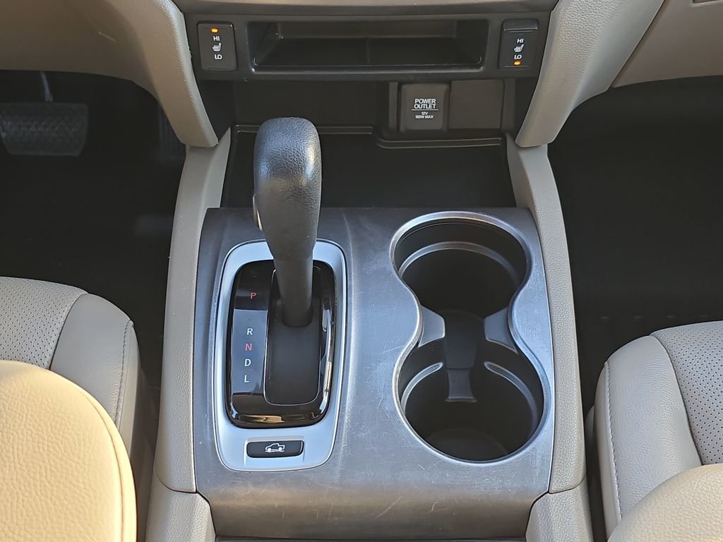 Used 2017 Honda Ridgeline RTL image 2