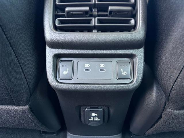 New 2026 Nissan Leaf Platinum+ w/ Cargo Package (Platinum+) image 11