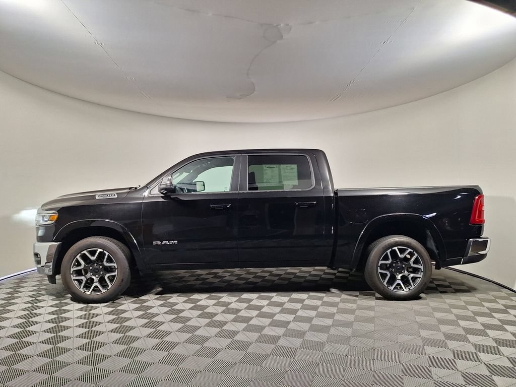 Used 2025 RAM 1500 Laramie AWD/4WD image 8