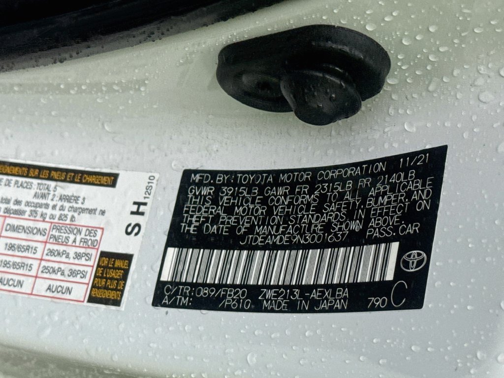 Used 2022 Toyota Corolla LE w/ Carpet Mat Package (TMS) FWD image 33