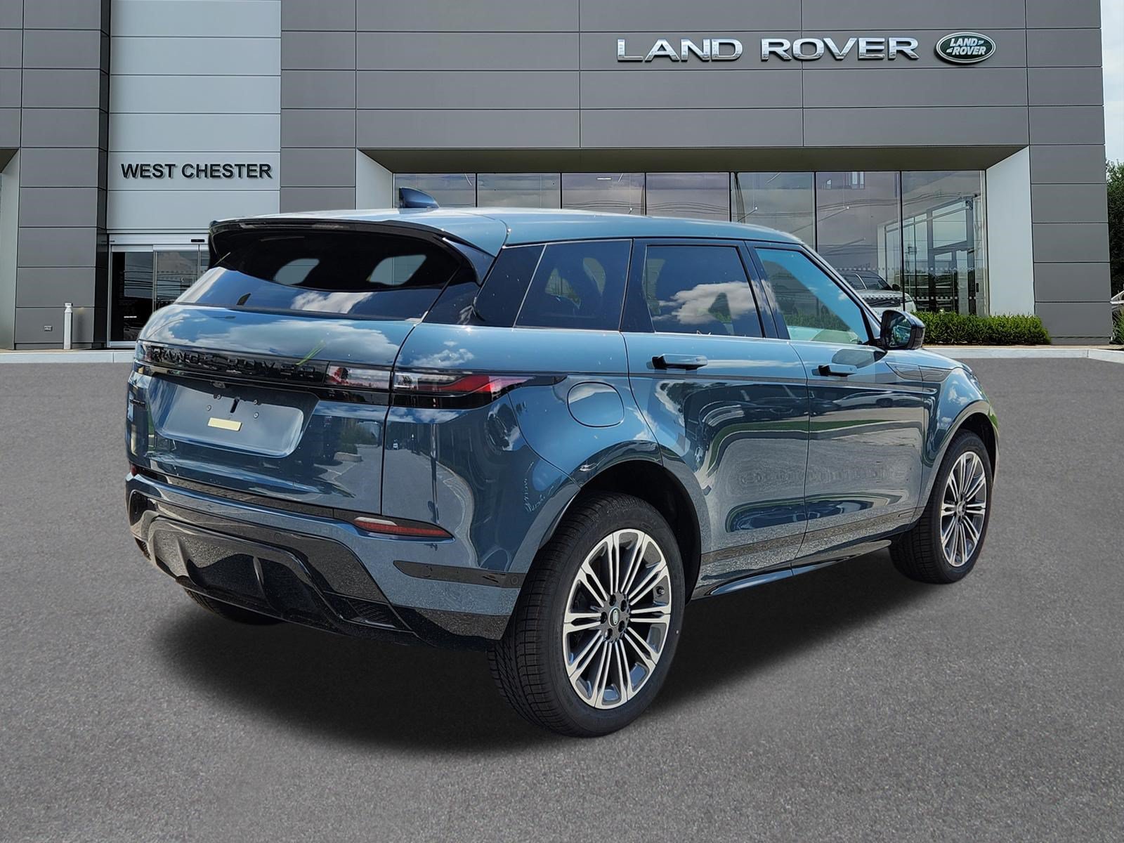New 2026 Land Rover Range Rover Evoque Hoxton AWD/4WD image 4