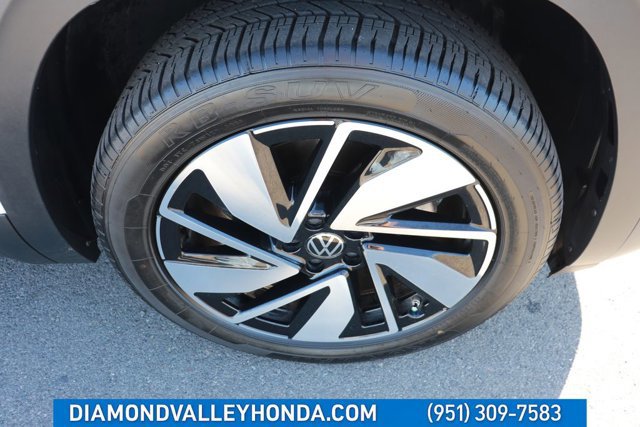 Used 2024 Volkswagen Atlas SE image 31