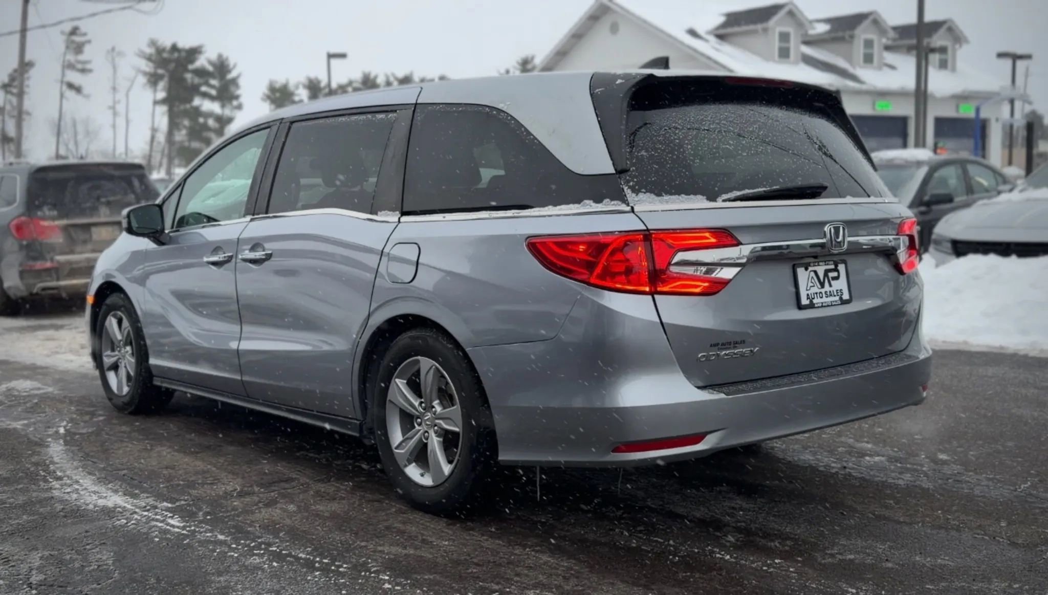 Used 2018 Honda Odyssey EX image 4