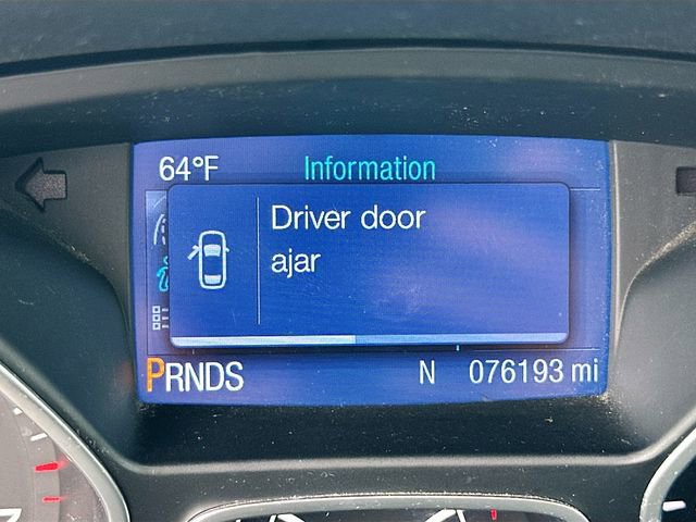 Used 2015 Ford Escape SE image 14