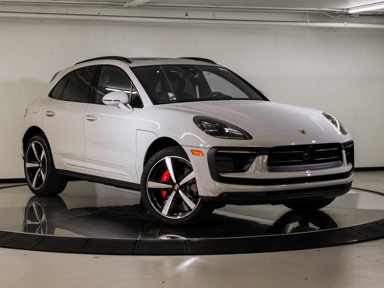 New 2026 Porsche Macan S AWD/4WD image 9
