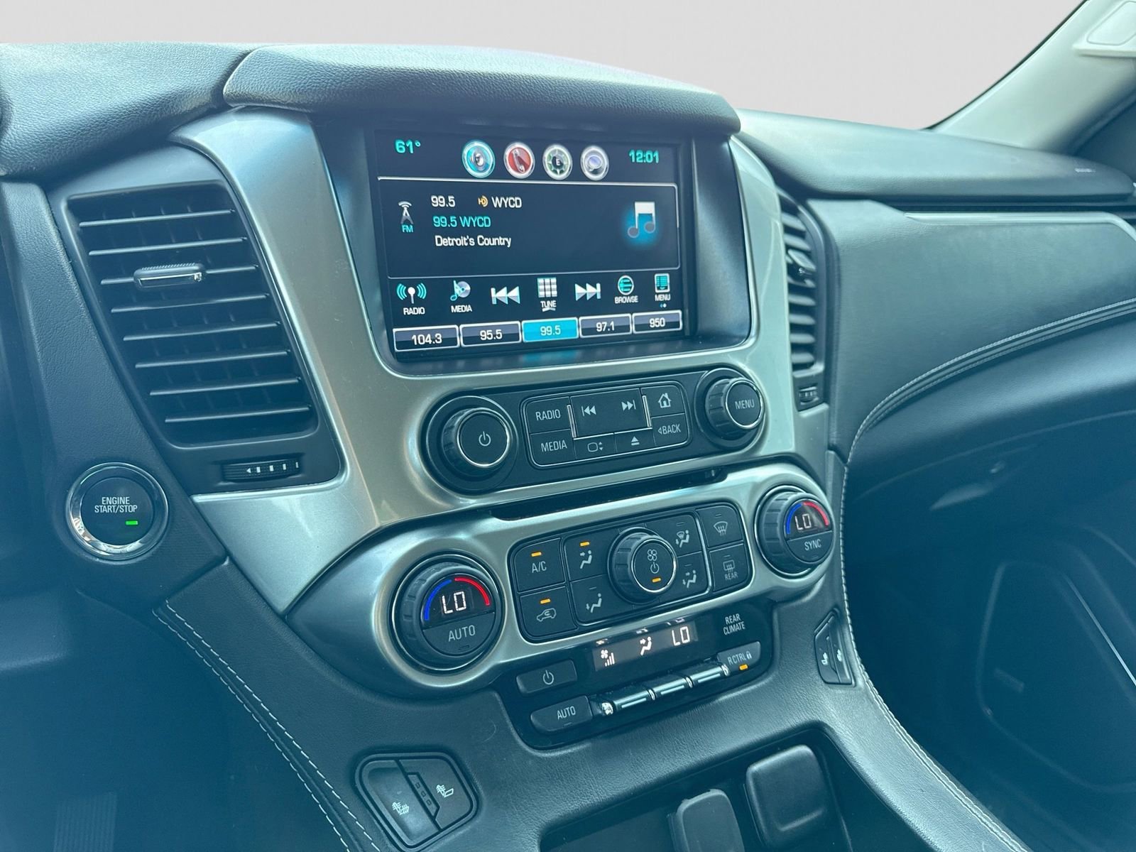 Used 2018 Chevrolet Tahoe LT w/ LT Signature Package AWD/4WD image 34