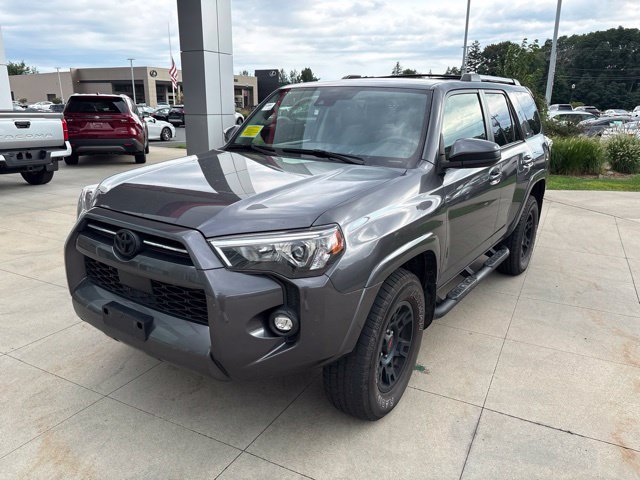 Used 2023 Toyota 4Runner SR5 RWD image 3
