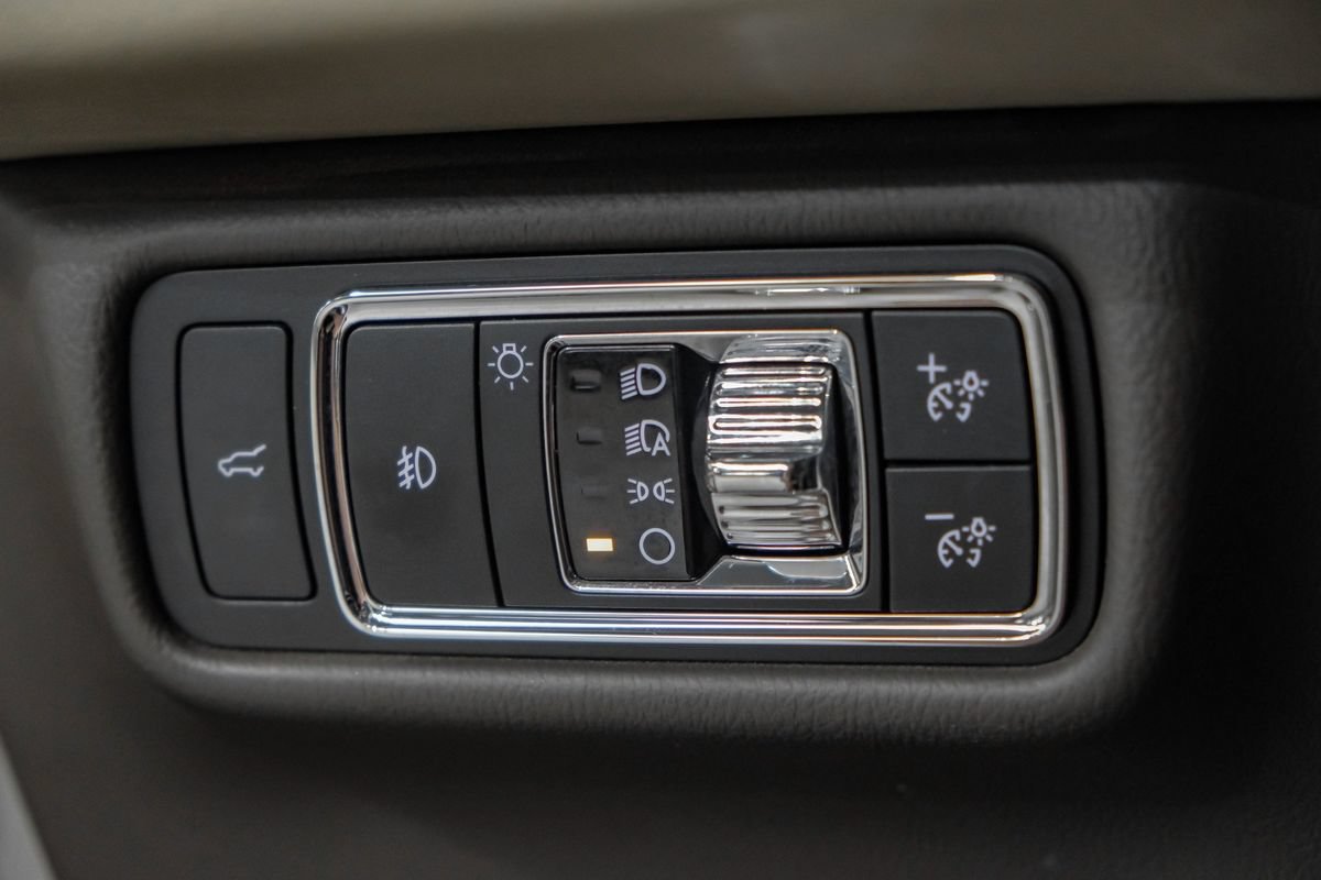Used 2022 Lincoln Aviator Reserve w/ Equipment Group 201A AWD/4WD image 28