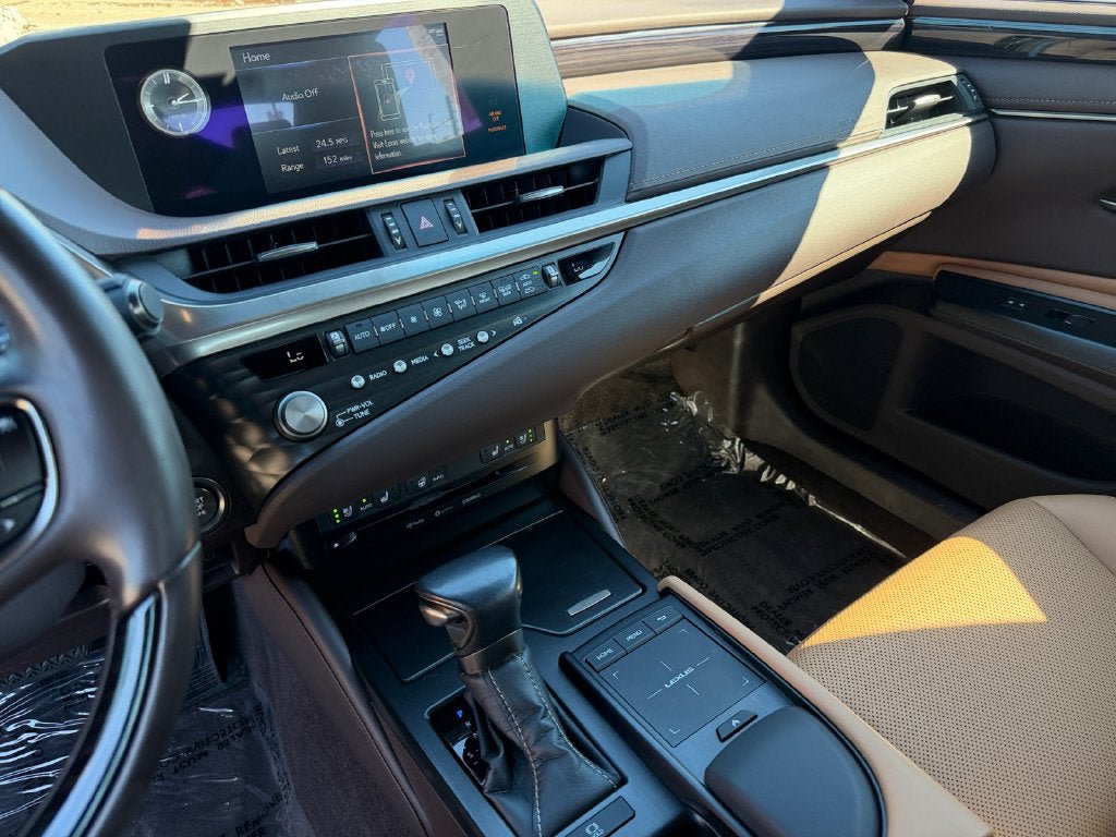Used 2021 Lexus ES 250 w/ Premium Package AWD/4WD image 18