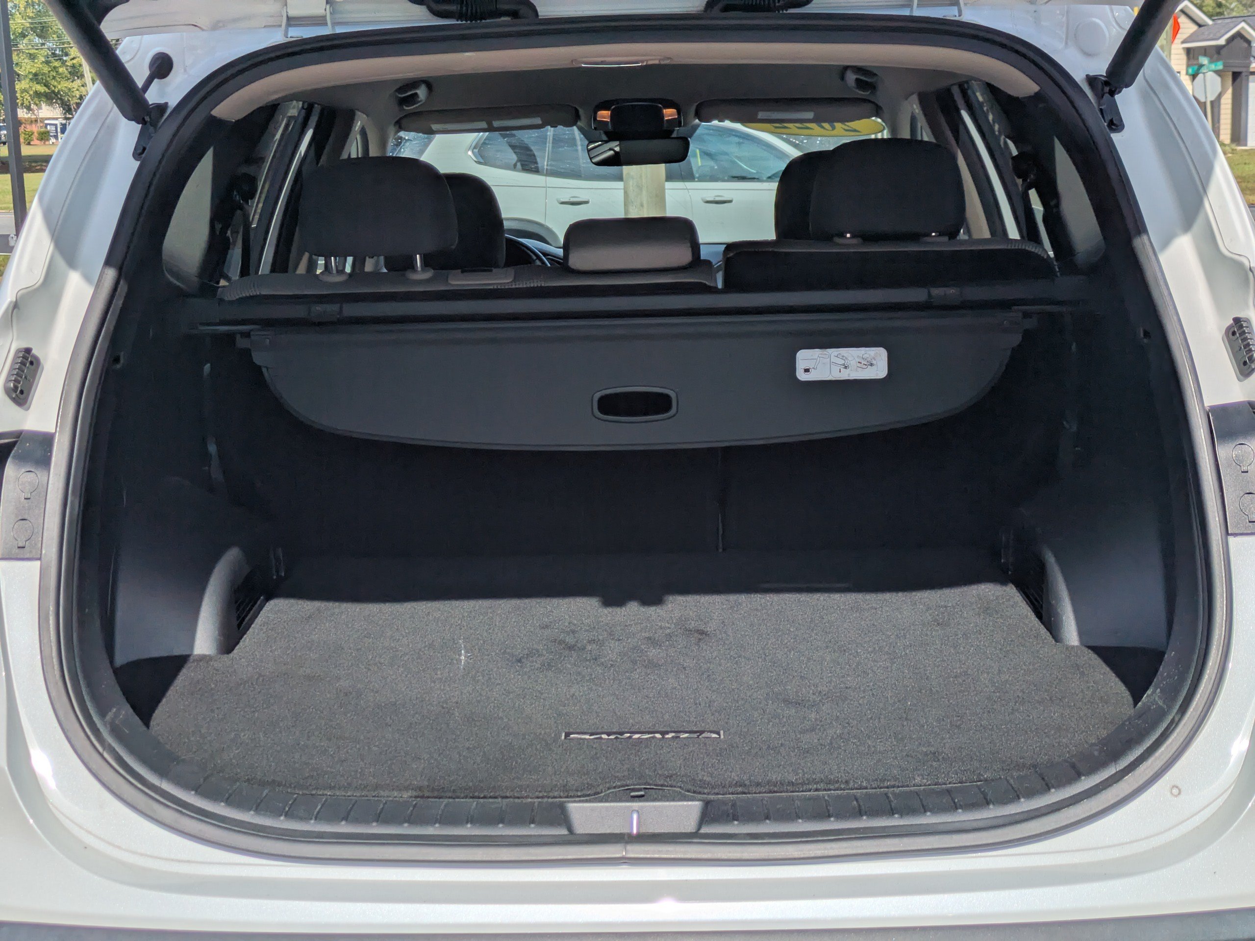 Used 2022 Hyundai Santa Fe SEL w/ Convenience Package FWD image 12