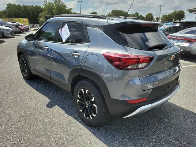 Used 2021 Chevrolet TrailBlazer LT w/ Convenience Package FWD image 12