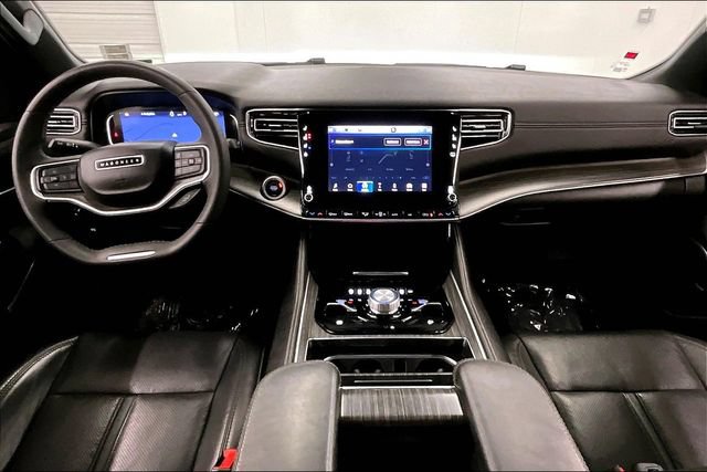 Used 2023 Jeep Wagoneer Series III w/ Premium Group I AWD/4WD image 18