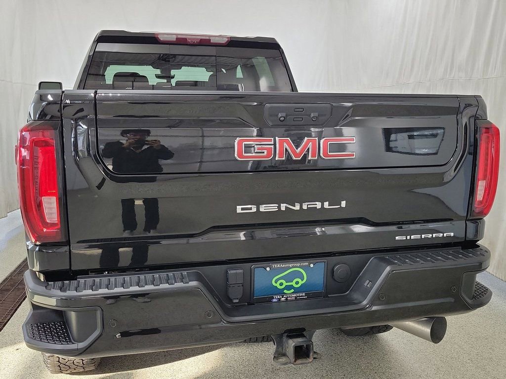 Certified 2022 GMC Sierra 2500 Denali w/ Denali Black Diamond Edition image 5
