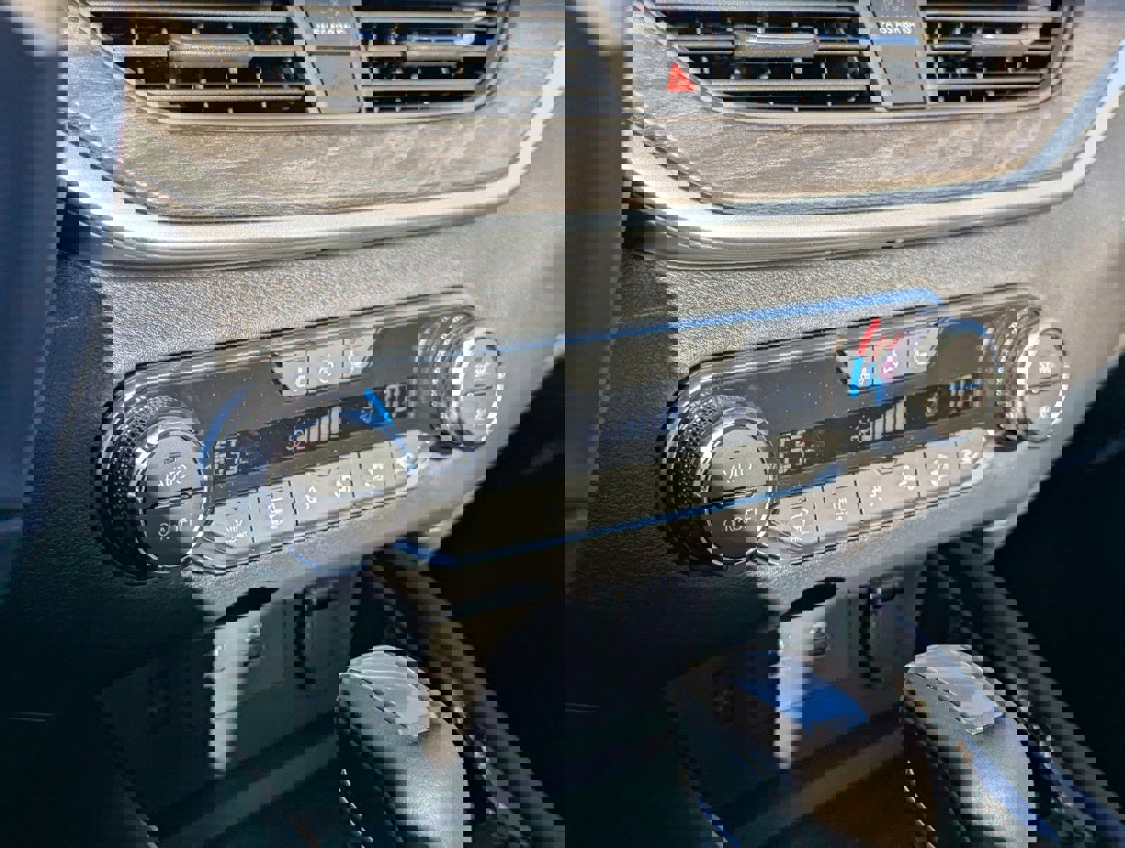 New 2025 Nissan Altima 2.5 SL image 18