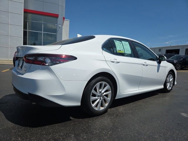 Used 2023 Toyota Camry LE FWD image 7
