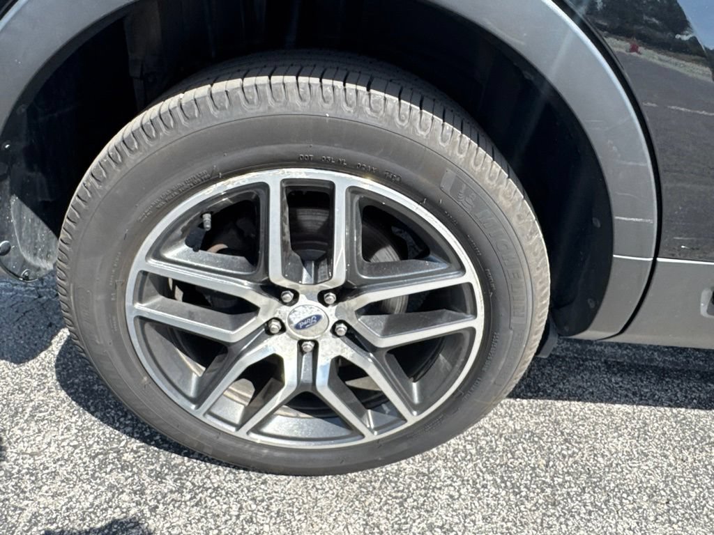 Used 2018 Ford Explorer Sport AWD/4WD image 42