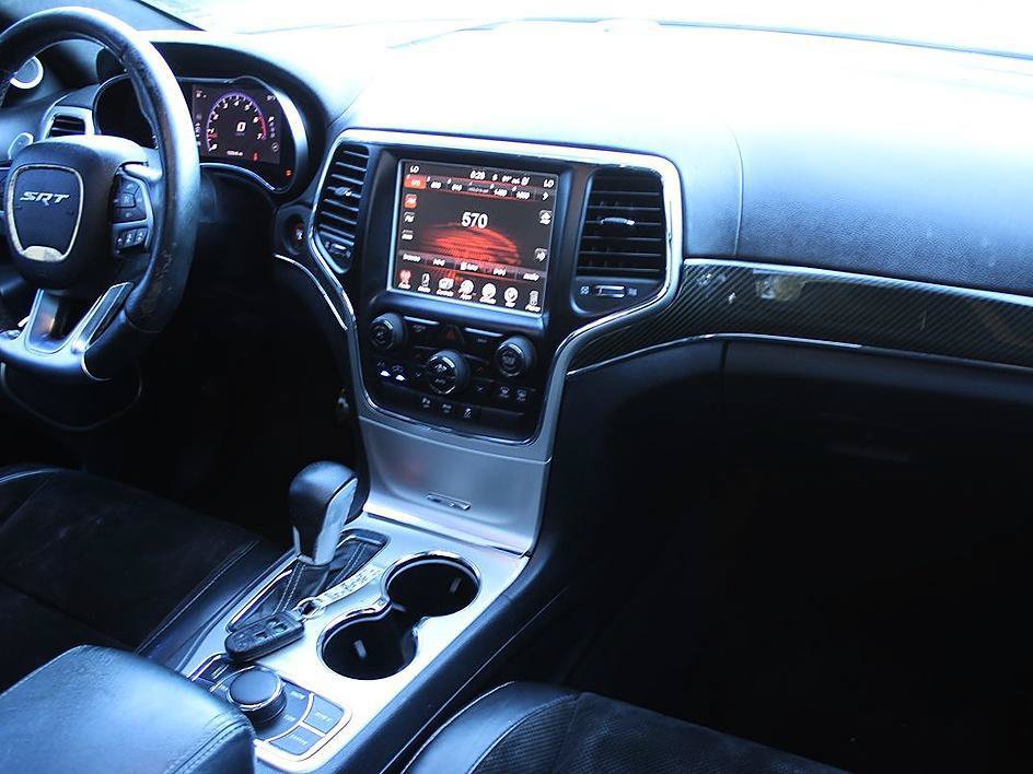 Used 2016 Jeep Grand Cherokee SRT w/ Trailer Tow Group IV AWD/4WD image 19