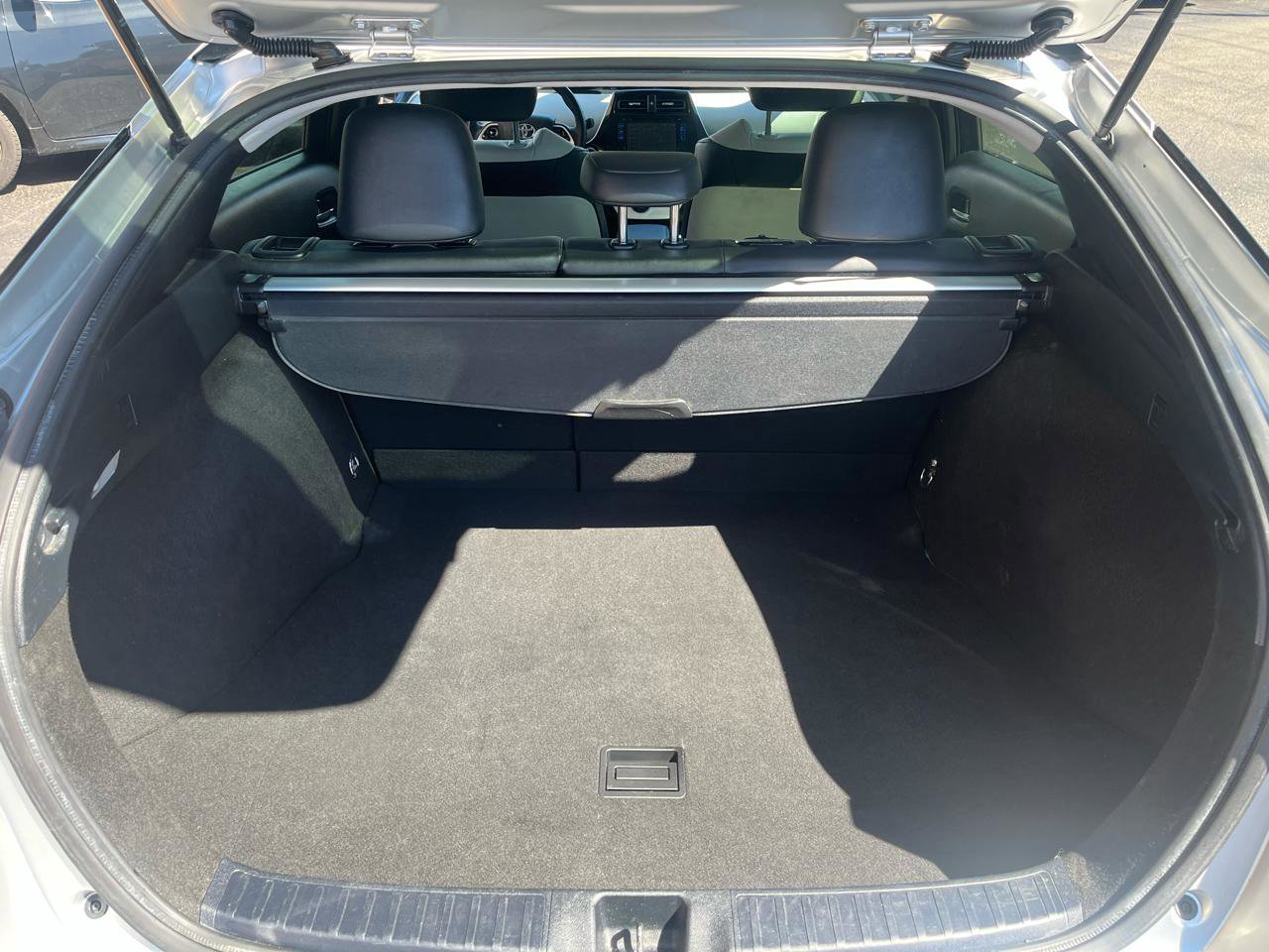 Used 2017 Toyota Prius Four Touring FWD image 7