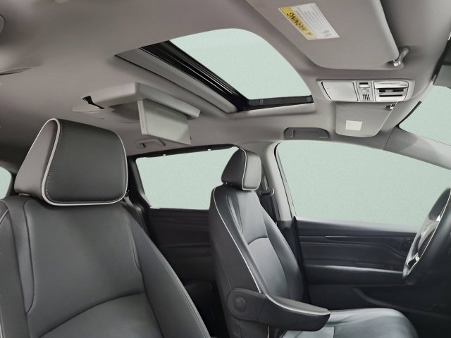Used 2022 Honda Odyssey Elite image 8