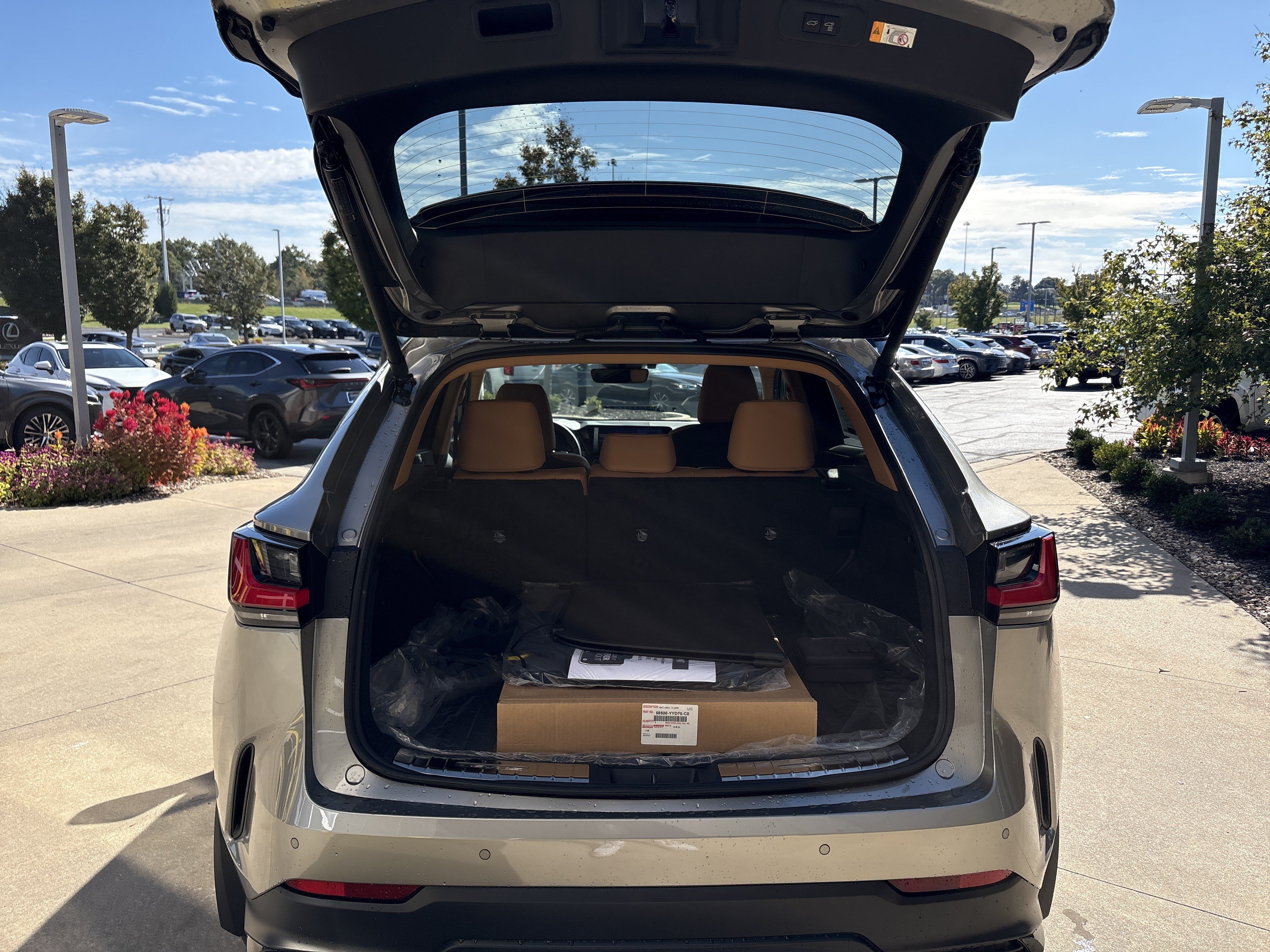 New 2026 Lexus NX 350 AWD w/ Accessory Package (2T) image 18