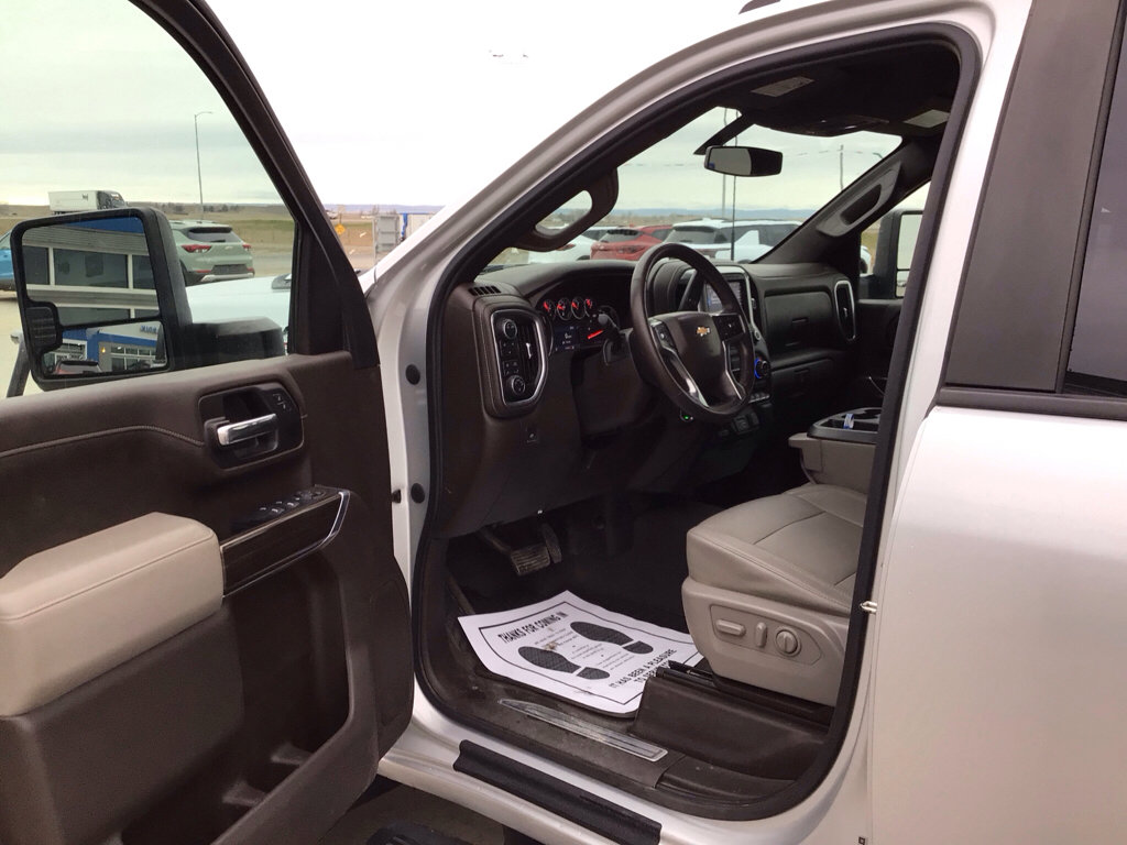 Used 2020 Chevrolet Silverado 3500 LT w/ Convenience Package image 9
