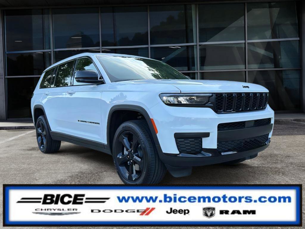 New 2025 Jeep Grand Cherokee L Altitude image 1