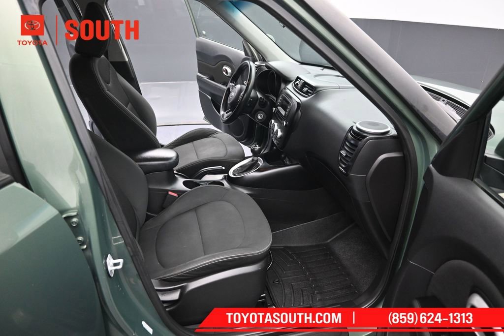 Used 2014 Kia Soul FWD image 26